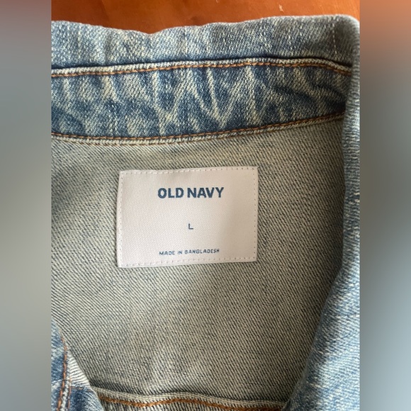 Jean/Denim Jacket Old Navy Women’s Large - Picture 2 of 3